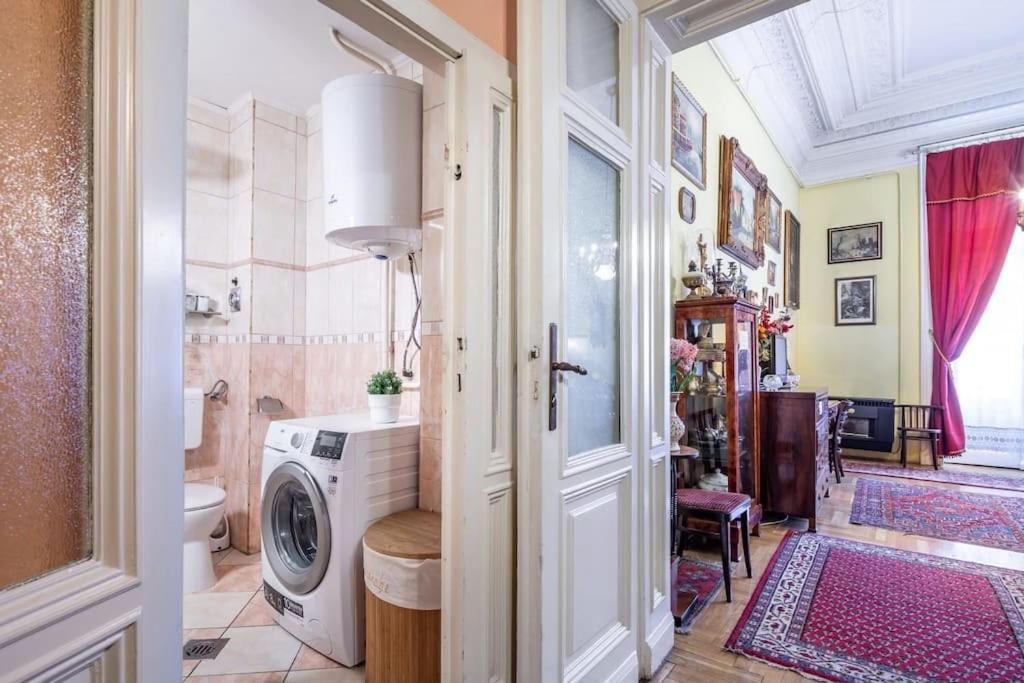 Jozsef-Corvin Central Budapest Ngoại thất bức ảnh
