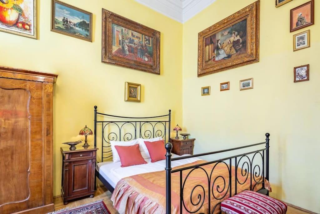 Jozsef-Corvin Central Budapest Ngoại thất bức ảnh