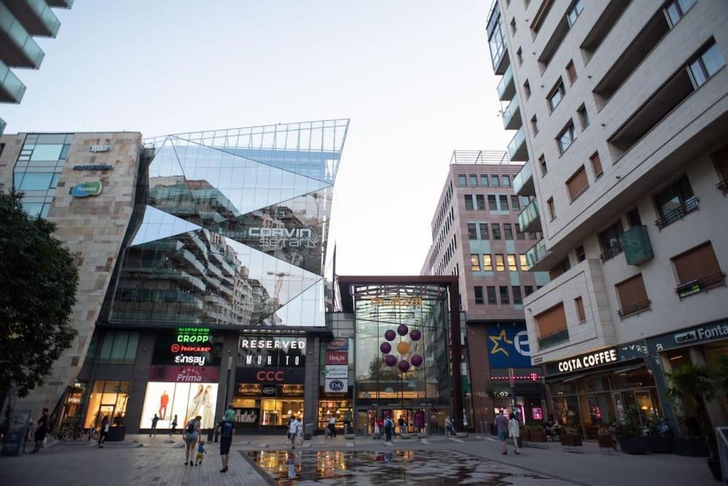 Jozsef-Corvin Central Budapest Ngoại thất bức ảnh