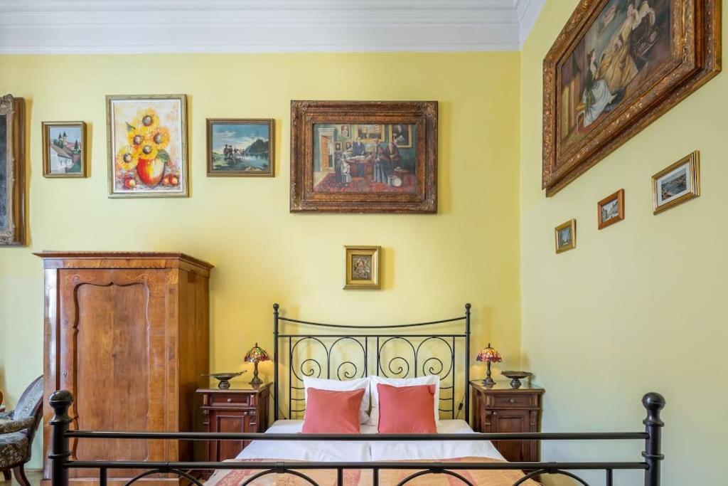 Jozsef-Corvin Central Budapest Ngoại thất bức ảnh